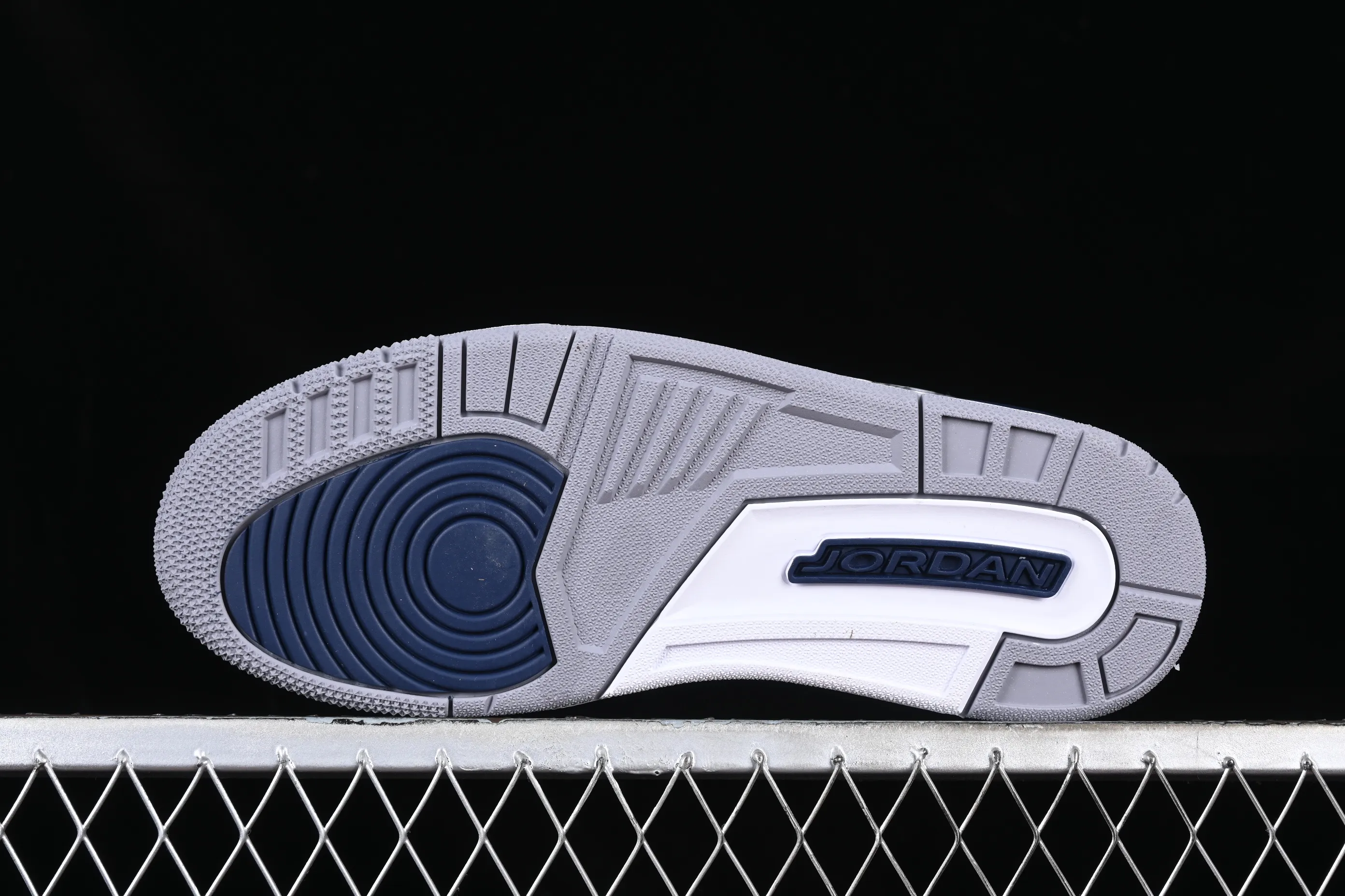 All categories Air Jordan Jordan series basketball shoes Air Jordan 3 L version Air Jordan 3 Retro "Midnight Navy" AJ3 Joe 3 midnight blue cement color CT8532-140